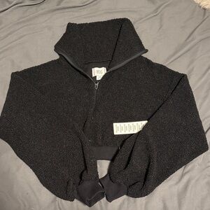 Urban Outfitters BDG Black Fleece Cropped Quarter-Zip Pullover w/ Balloon Sleeve